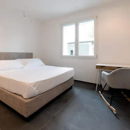 Luxury 4 With Swimming Pool *